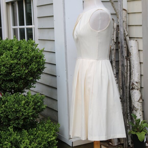 Ellen Tracy Cream Seersucker Pleated Bodice Sleeveless Full Skirt Dress Sz 4 - Picture 5 of 8